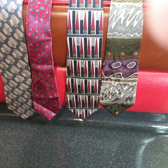 Givenchy tie van h pcardin and colors of a - Picture 2 of 2